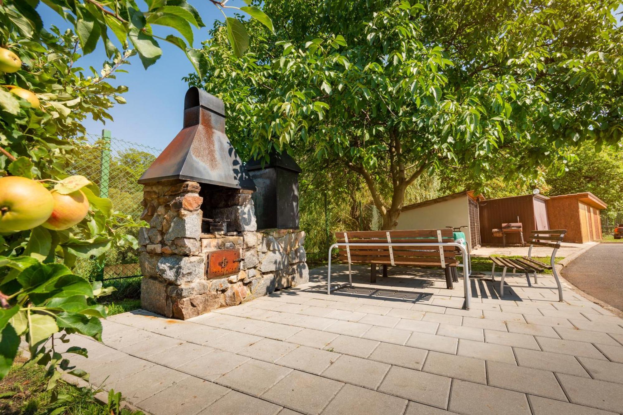 Pension u Jezu Klášterec nad Ohří Extérieur photo
